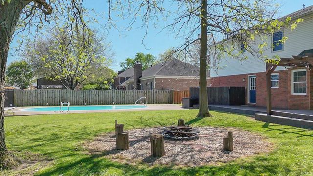 228 Wilson Square, Evansville, IN 47715