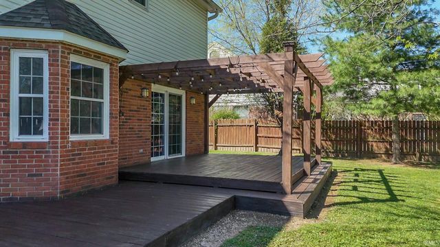 228 Wilson Square, Evansville, IN 47715