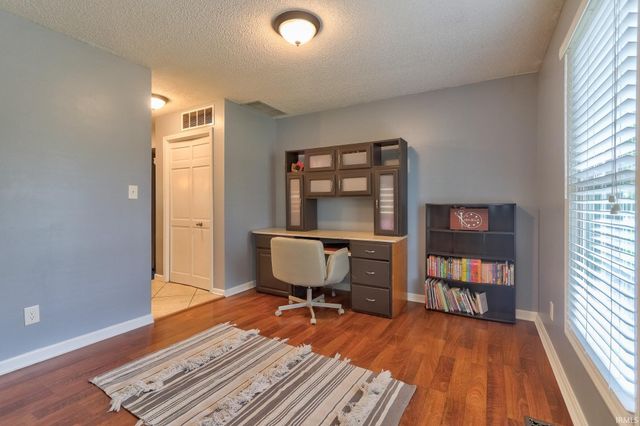 228 Wilson Square, Evansville, IN 47715