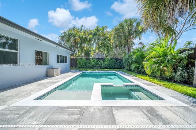 2179 NE 59th Ct, Fort Lauderdale, FL 33308