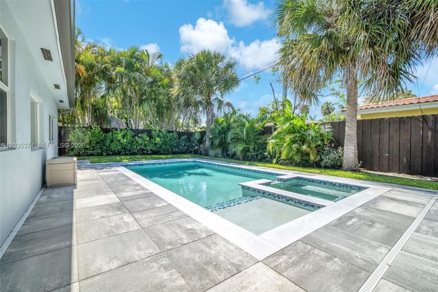 2179 NE 59th Ct, Fort Lauderdale, FL 33308