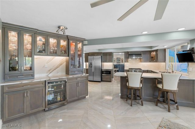 3743 Liberty SQ, Fort Myers, FL 33908