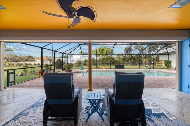 3743 Liberty SQ, Fort Myers, FL 33908