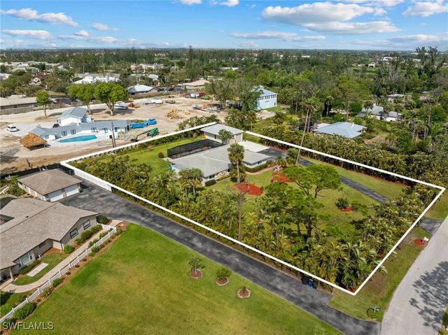 3743 Liberty SQ, Fort Myers, FL 33908