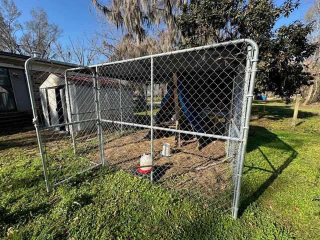 12 Fernwood Dr, Houma, LA 70364