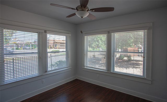 5328 Rowena Street, Dallas, TX 75206