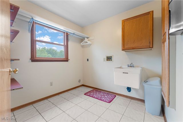 134 Shore Line Avenue NW, Canton, OH 44708