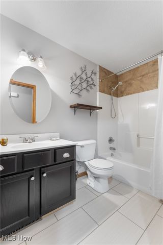 134 Shore Line Avenue NW, Canton, OH 44708