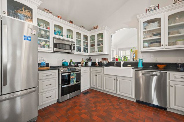 2164 Medway Road, Charleston, SC 29412