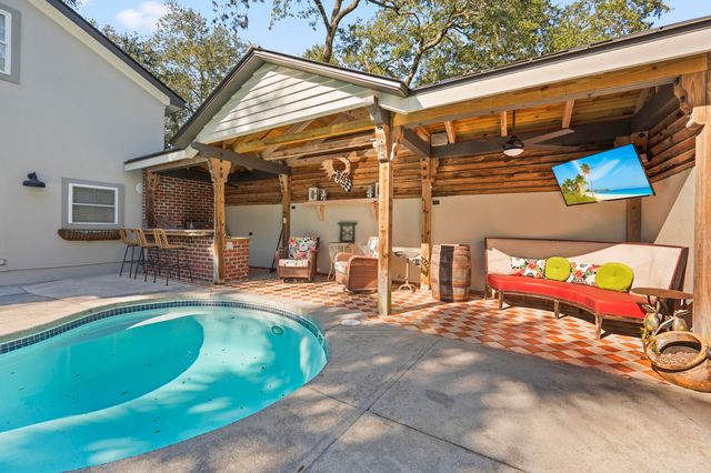 2164 Medway Road, Charleston, SC 29412