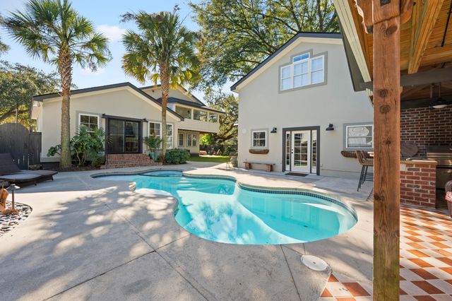 2164 Medway Road, Charleston, SC 29412