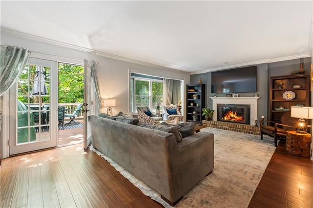 2220 Defoors Ferry Road NW, Atlanta, GA 30318