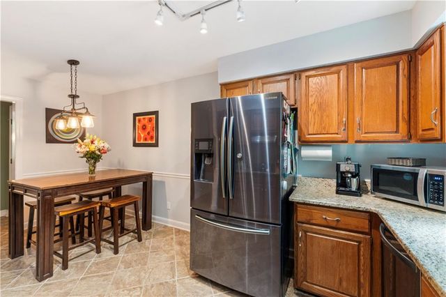2220 Defoors Ferry Road NW, Atlanta, GA 30318