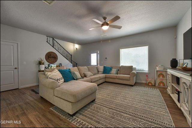 6581 HOOP Street, El Paso, TX 79932