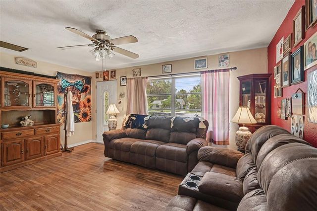 624 W FRENCH AVENUE, Orange City, FL 32763