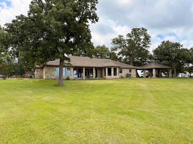852 Lcr 894, Jewett, TX 75846