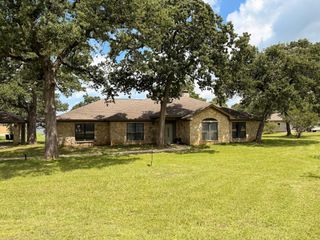 852 Lcr 894, Jewett, TX 75846