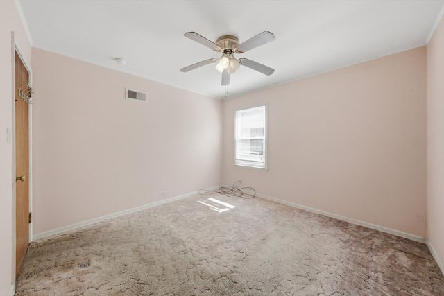 6811 W Crandall Avenue, Worth, IL 60482