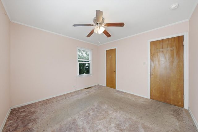 6811 W Crandall Avenue, Worth, IL 60482