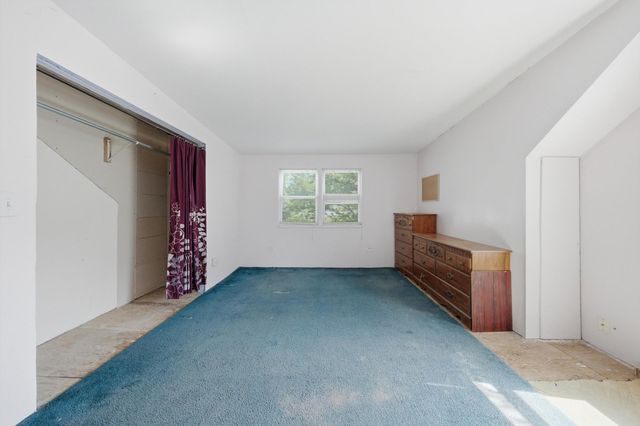 6811 W Crandall Avenue, Worth, IL 60482