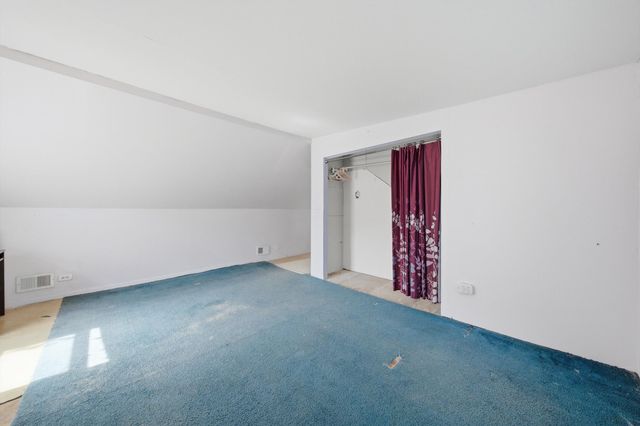 6811 W Crandall Avenue, Worth, IL 60482