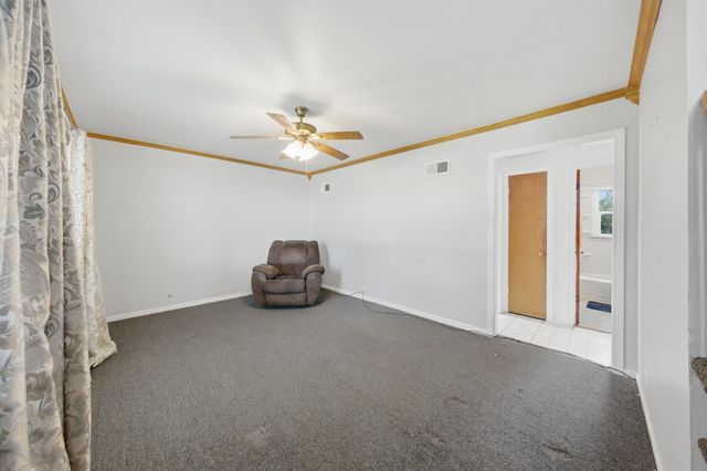 6811 W Crandall Avenue, Worth, IL 60482