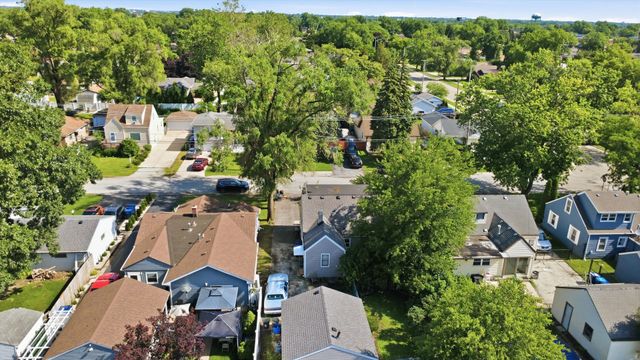 6811 W Crandall Avenue, Worth, IL 60482