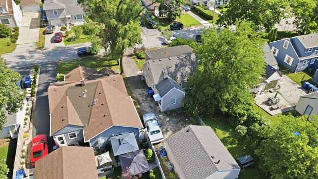 6811 W Crandall Avenue, Worth, IL 60482