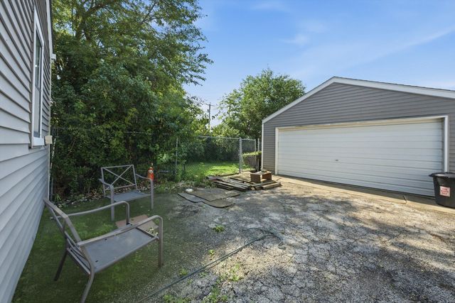 6811 W Crandall Avenue, Worth, IL 60482