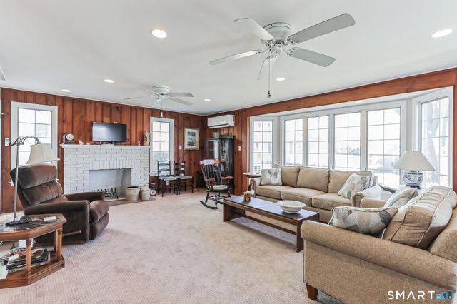 29 West Walk, Clinton, CT 06413