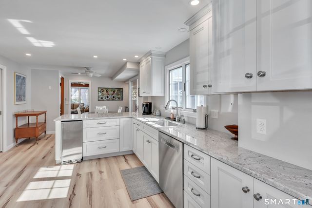 29 West Walk, Clinton, CT 06413