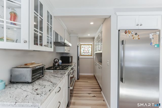 29 West Walk, Clinton, CT 06413