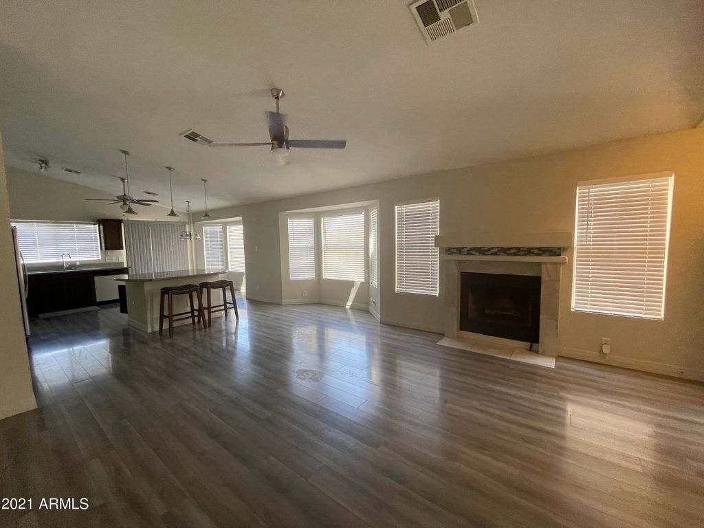 4020 W Camino Vivaz --, Glendale, AZ 85310 — photo 5