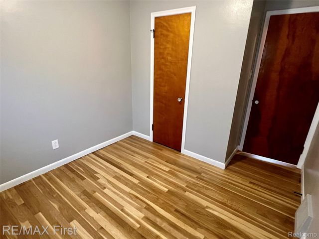 22936 CAROLINA Street, St. Clair Shores, MI 48080