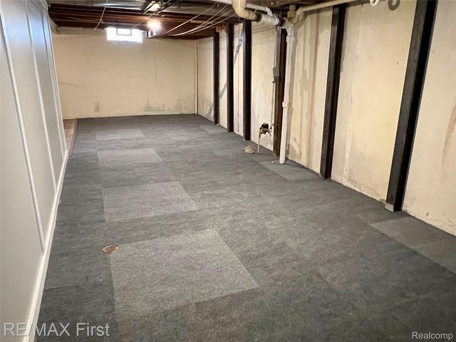 22936 CAROLINA Street, St. Clair Shores, MI 48080