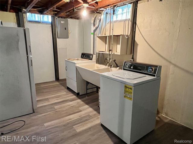 22936 CAROLINA Street, St. Clair Shores, MI 48080