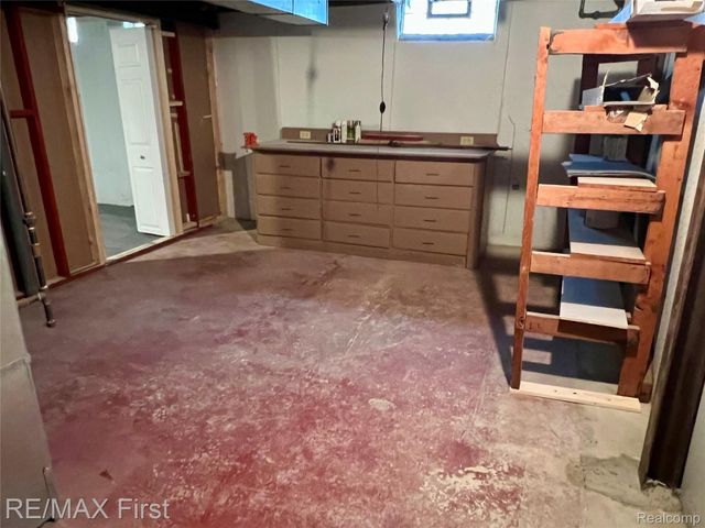 22936 CAROLINA Street, St. Clair Shores, MI 48080