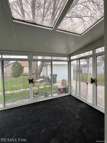 22936 CAROLINA Street, St. Clair Shores, MI 48080