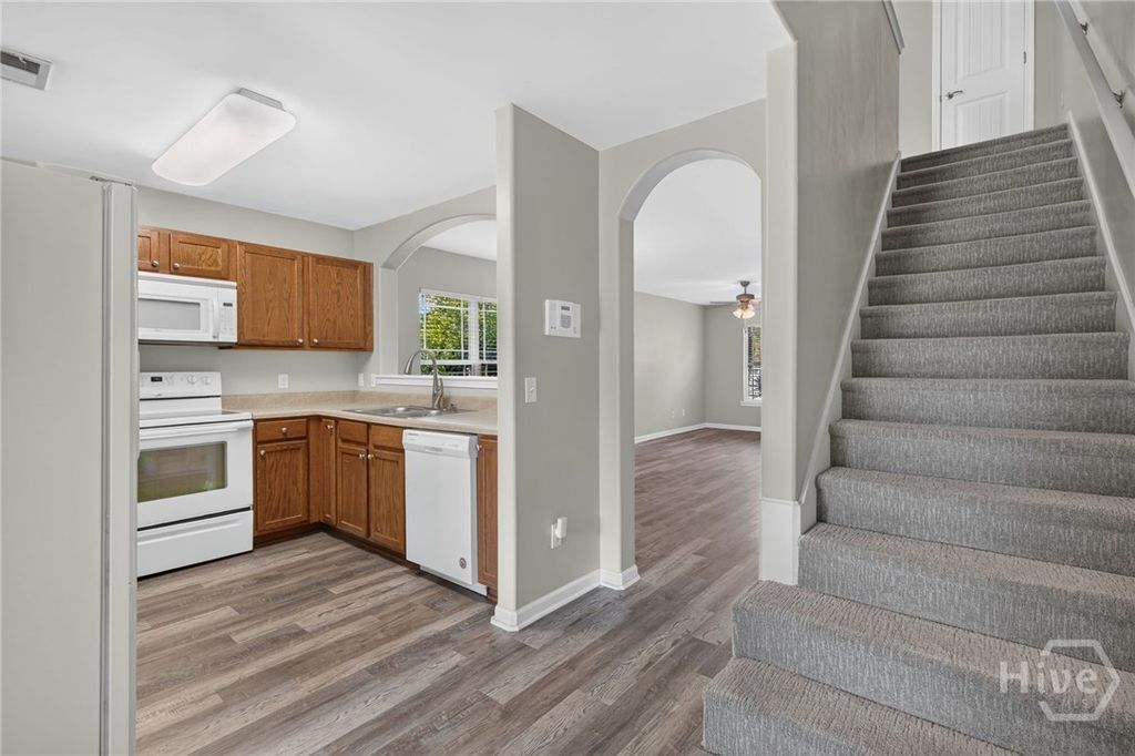 Image 18 of property listing at 48 Winter Lake Circle, Savannah, GA 31407