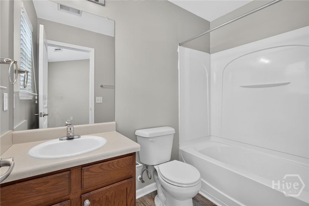 Image 28 of property listing at 48 Winter Lake Circle, Savannah, GA 31407