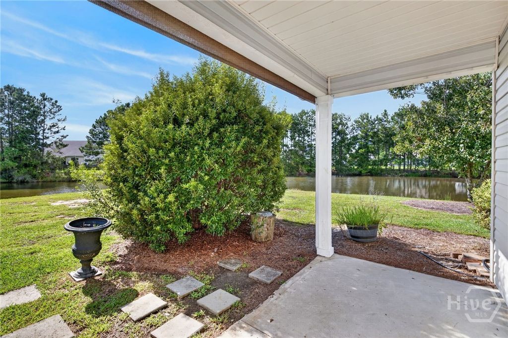 Image 34 of property listing at 48 Winter Lake Circle, Savannah, GA 31407