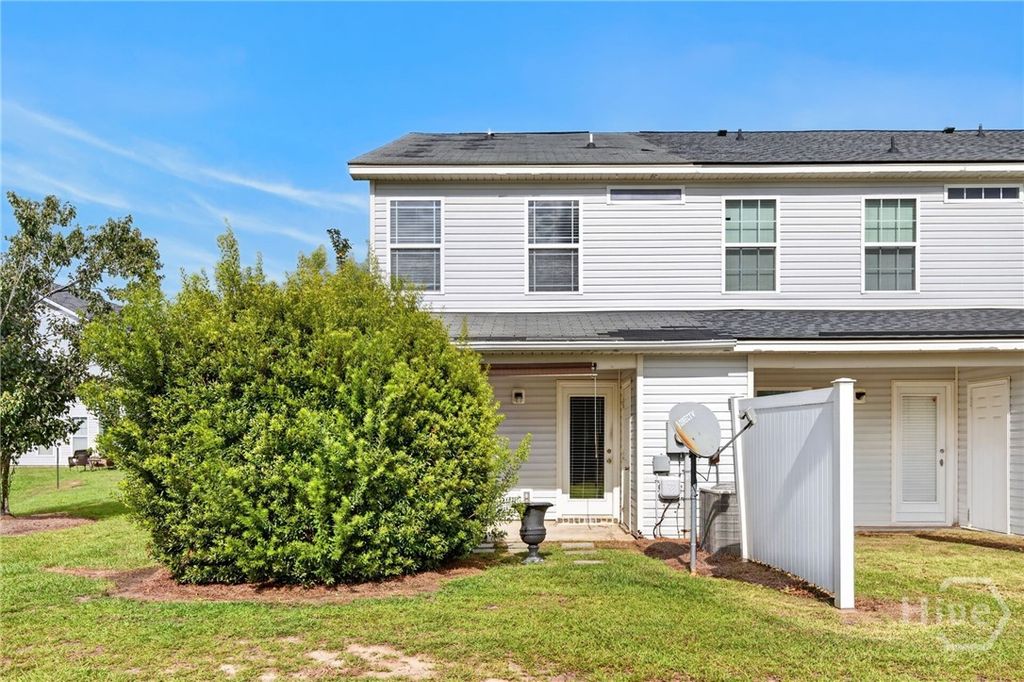 Image 35 of property listing at 48 Winter Lake Circle, Savannah, GA 31407