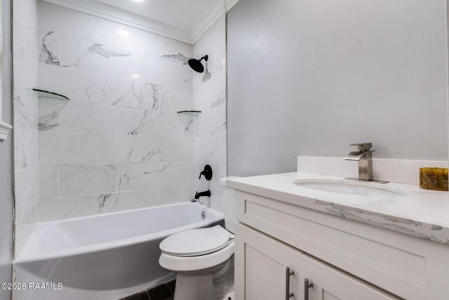 211 Stone Avenue, Lafayette, LA 70507