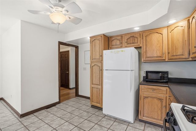148 Olympia St, Mt Washington, PA 15211