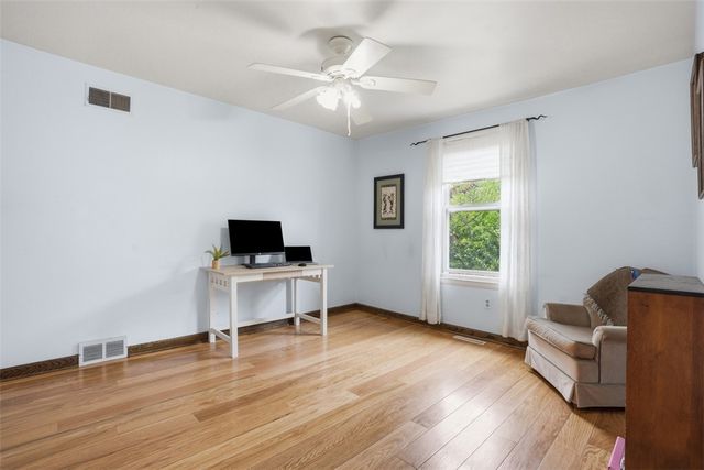 148 Olympia St, Mt Washington, PA 15211