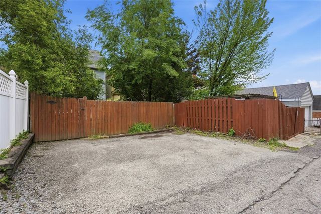 148 Olympia St, Mt Washington, PA 15211