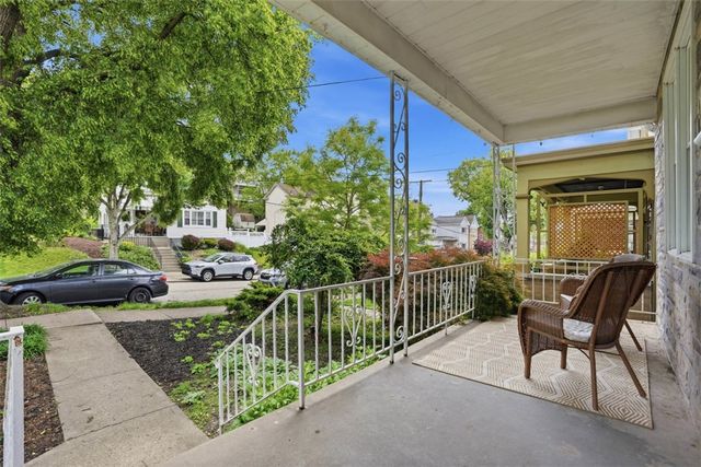148 Olympia St, Mt Washington, PA 15211