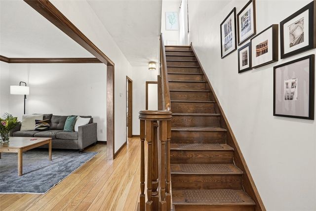 148 Olympia St, Mt Washington, PA 15211