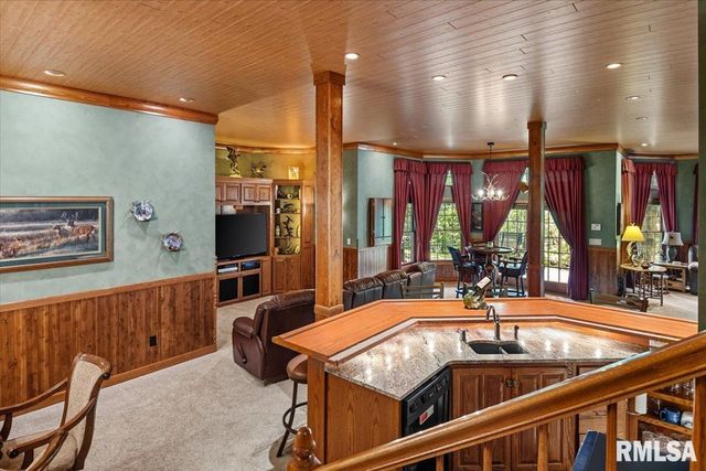 49 WOODLAND Trail, Rochester, IL 62563