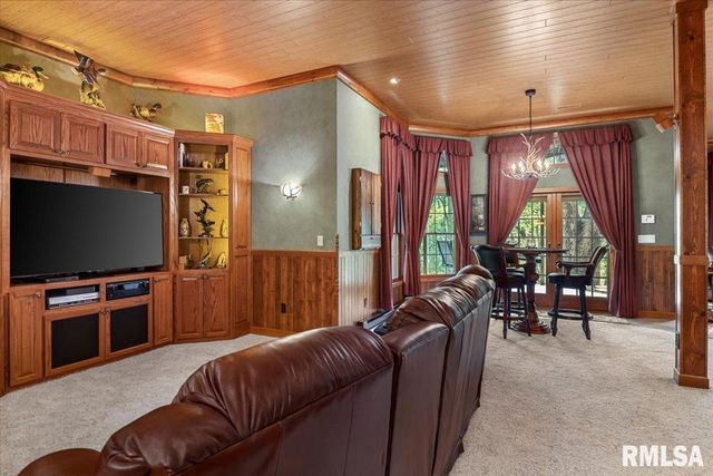 49 WOODLAND Trail, Rochester, IL 62563